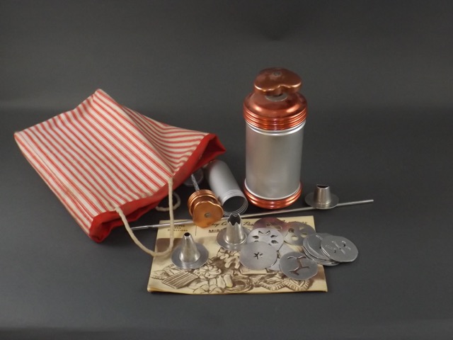 Vintage Mirro Cooky-Pastry Press