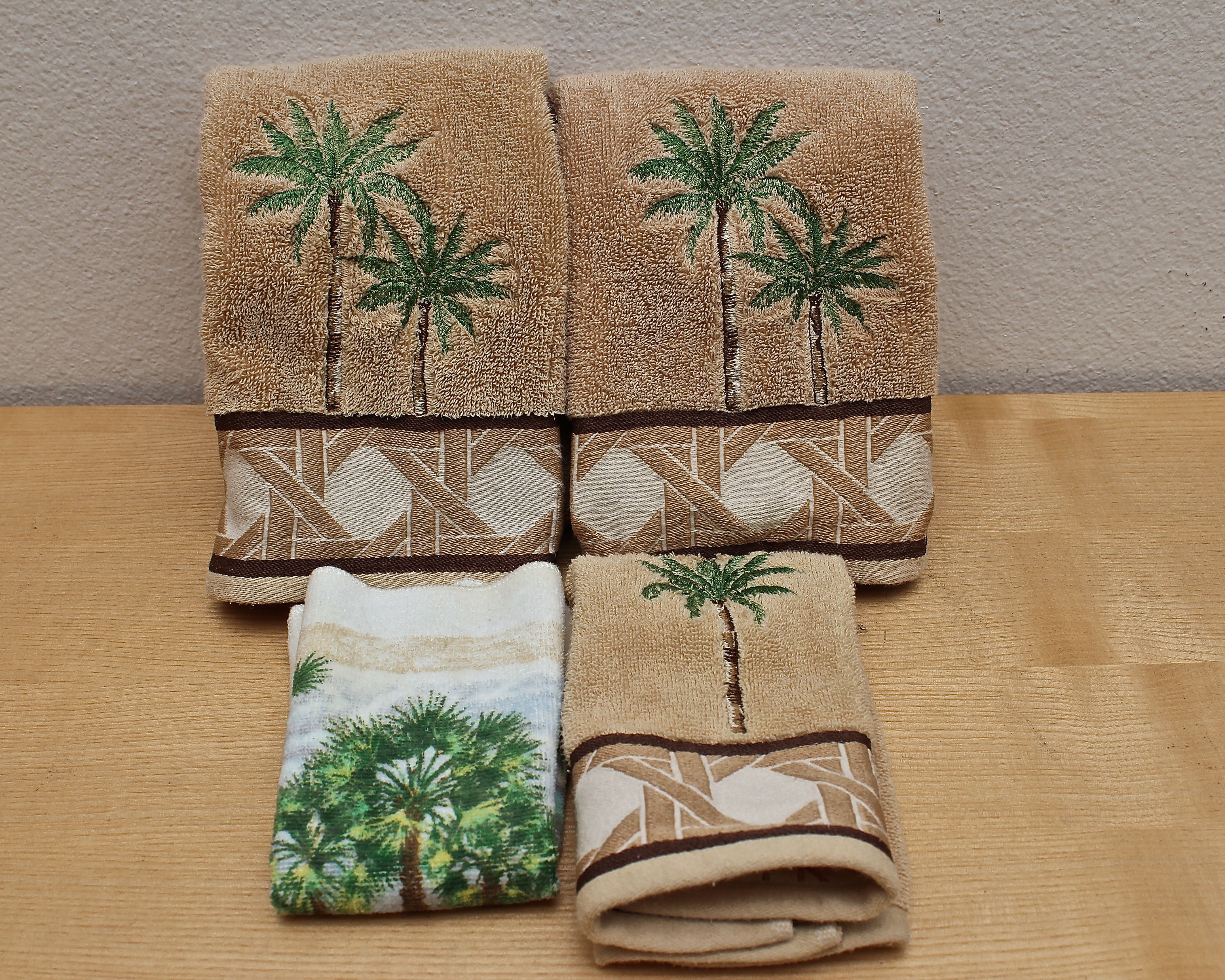 Palm Tree Bathroom Accessories Collection