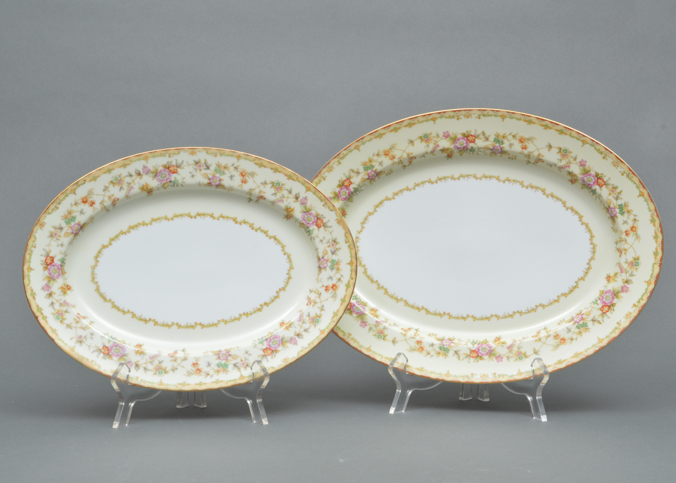 Vintage Noritake M China 12 Place Settings in  Columbine Pattern