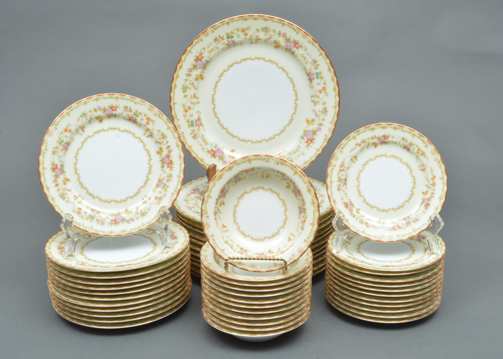 Vintage Noritake M China 12 Place Settings in  Columbine Pattern