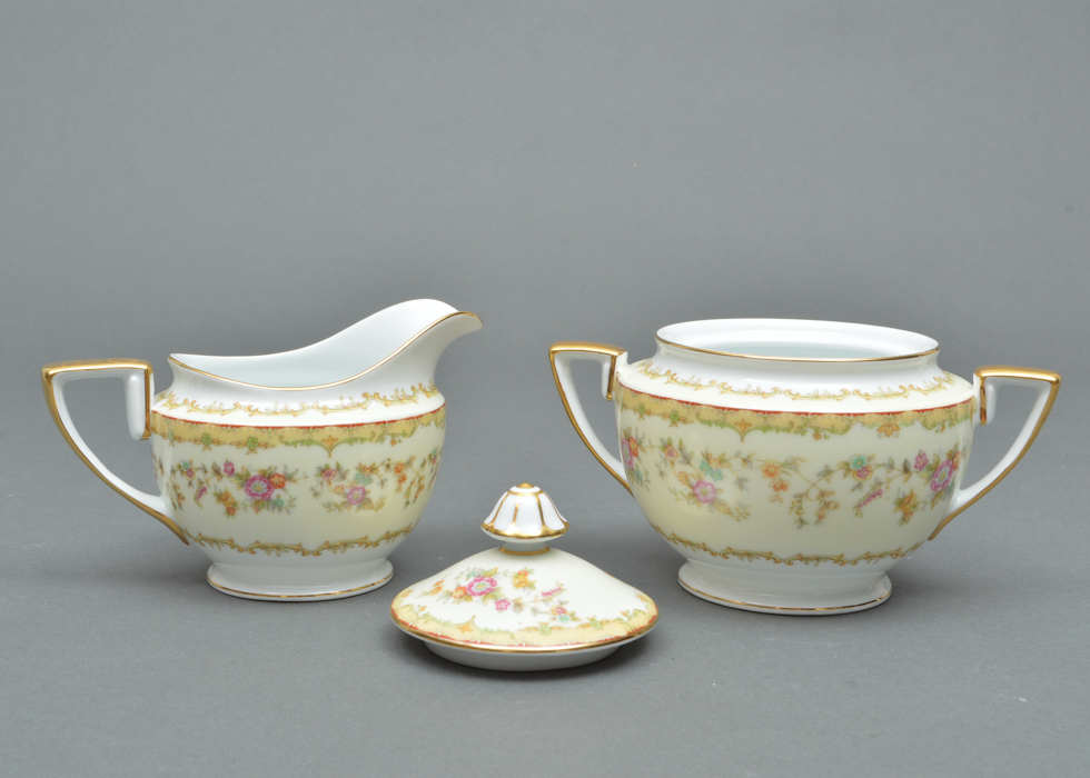 Vintage Noritake M China 12 Place Settings in  Columbine Pattern