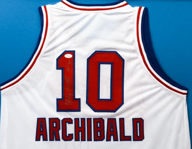 Nate Archibald Signed Jersey   COA