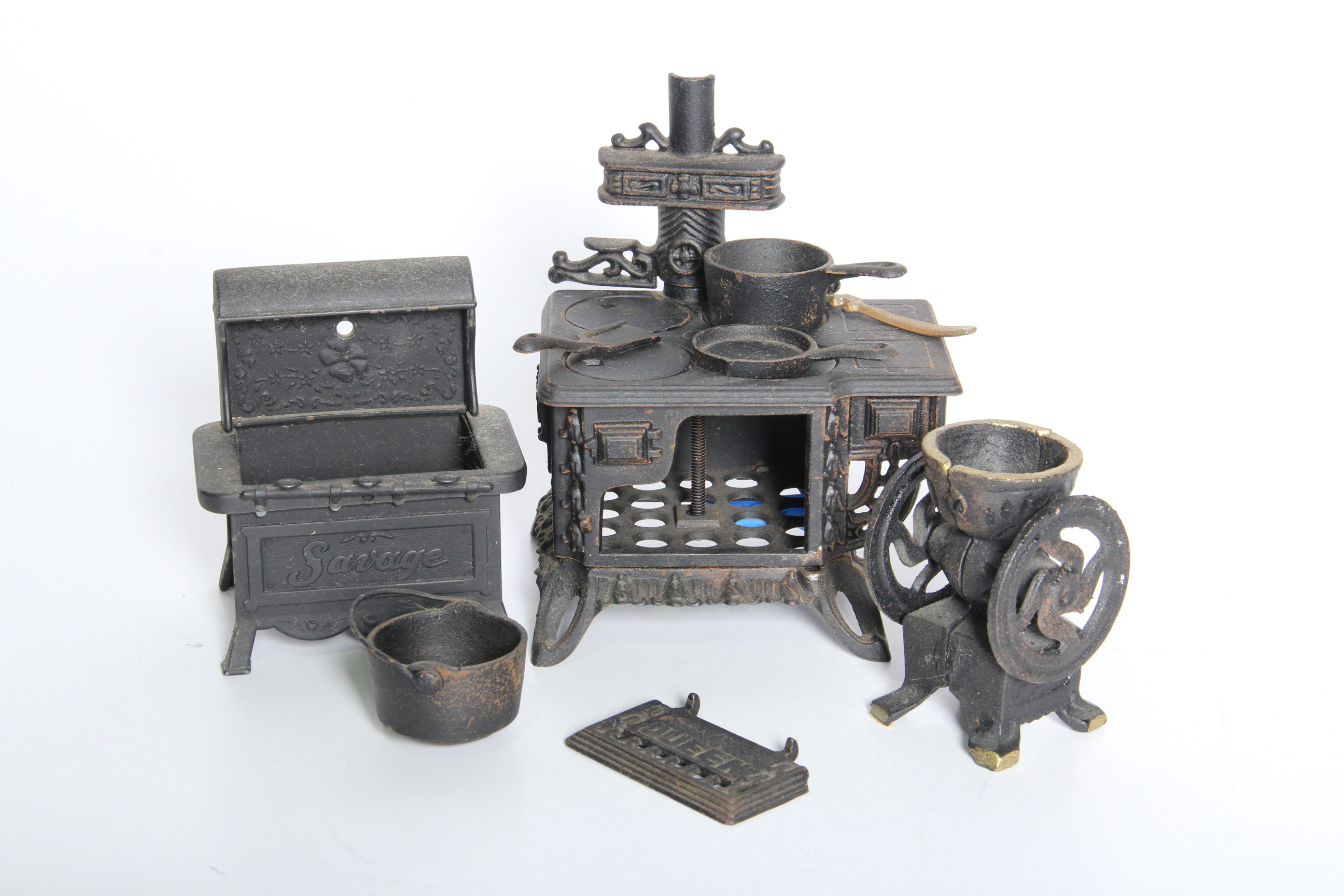 Cast Iron Miniature Collectibles