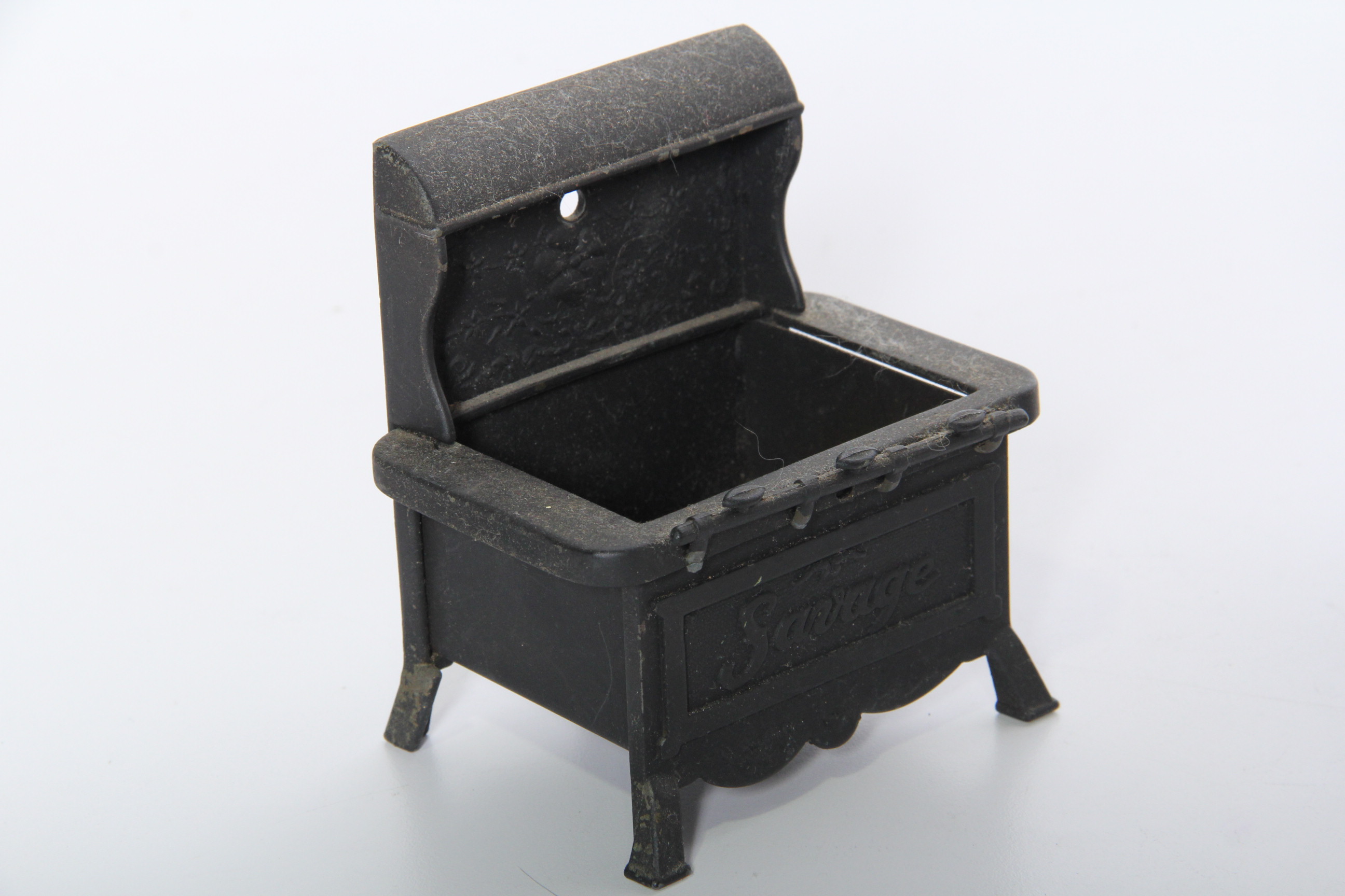 Cast Iron Miniature Collectibles