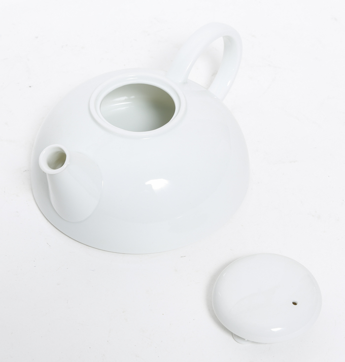 White Contemporary Coffee Pot