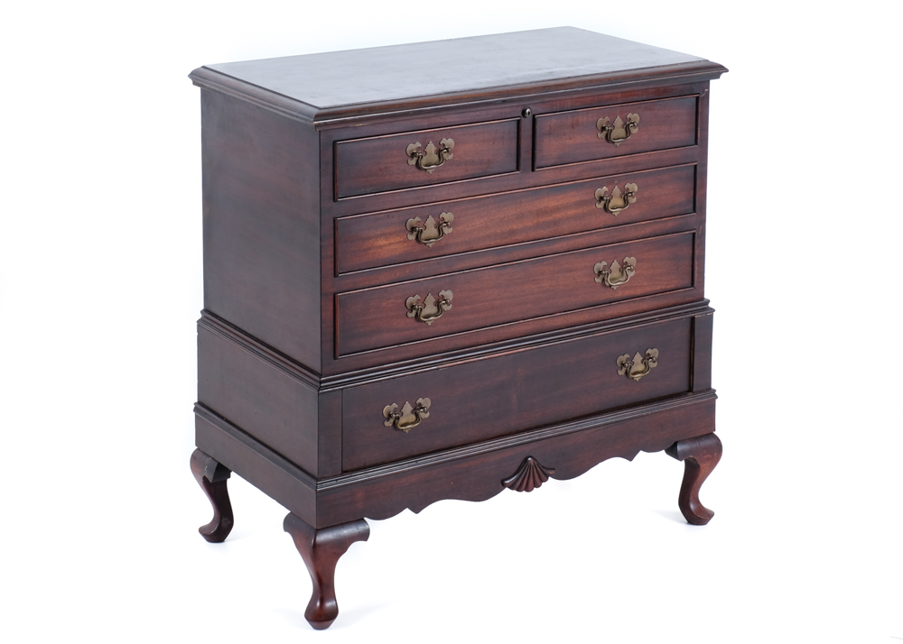 Lane Colonial Style Cedar Chest