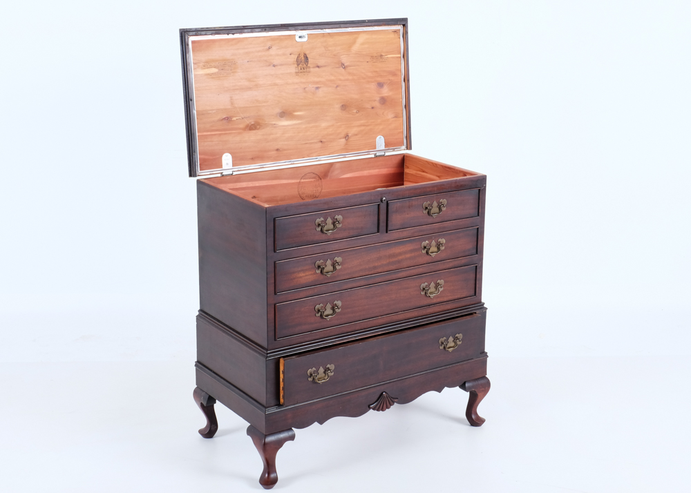Lane Colonial Style Cedar Chest