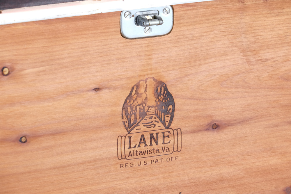 Lane Colonial Style Cedar Chest