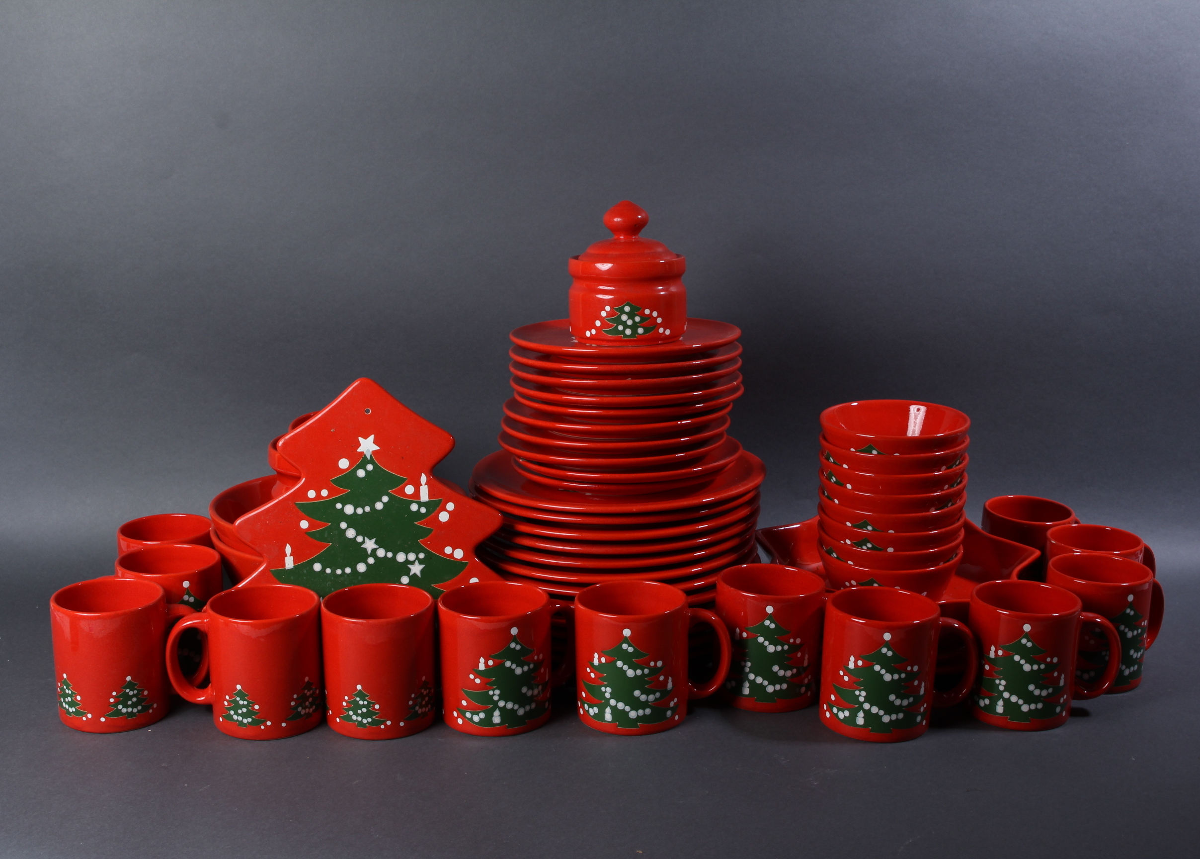 Waechtersbach Germany Christmas Pattern Pottery