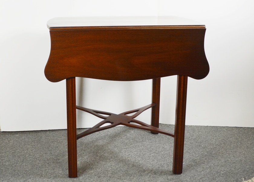 Henkel Harris Mahogany Drop Leaf Side Table