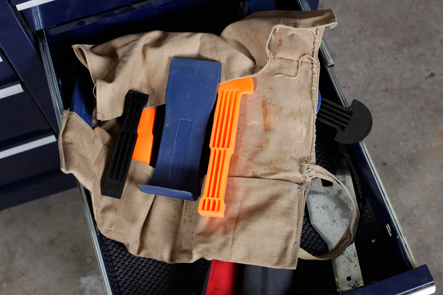 Craftsman Griplatch Combination Tool Chest with Cover and Tools