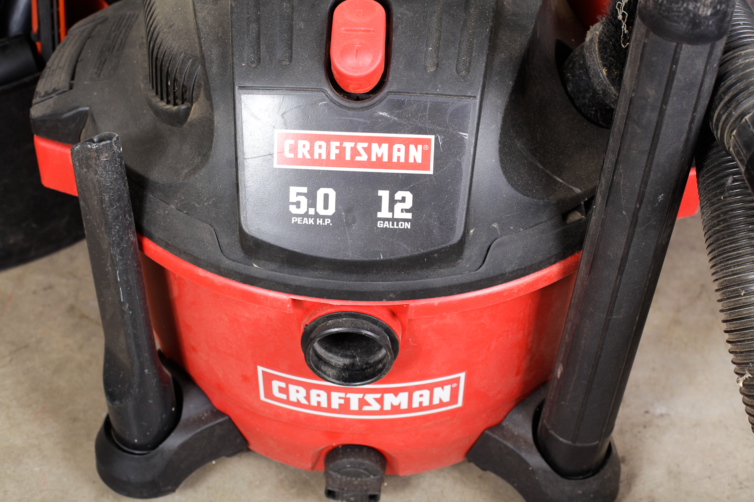 Craftsman 12 Gallon Wet/Dry Vacuum with Attachments