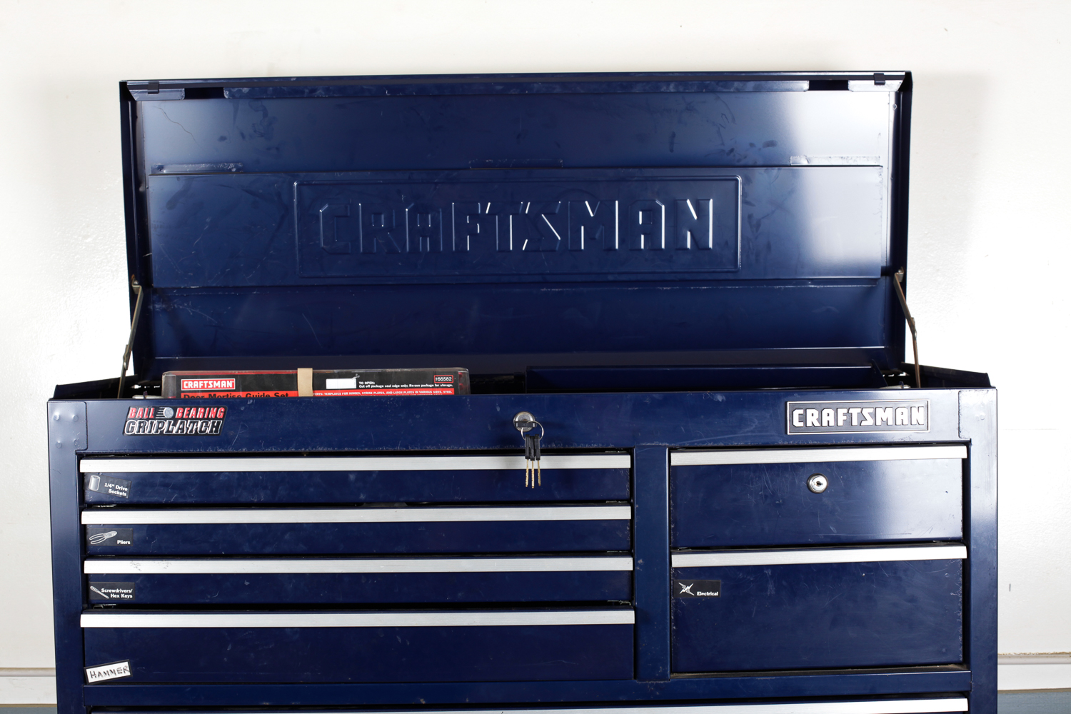 Craftsman Griplatch Combination Tool Chest with Cover and Tools