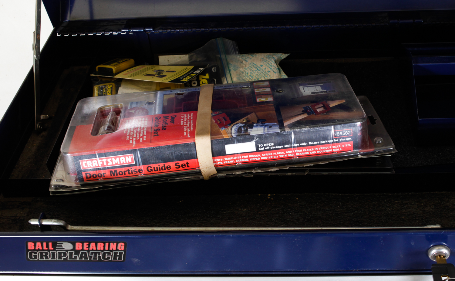 Craftsman Griplatch Combination Tool Chest with Cover and Tools