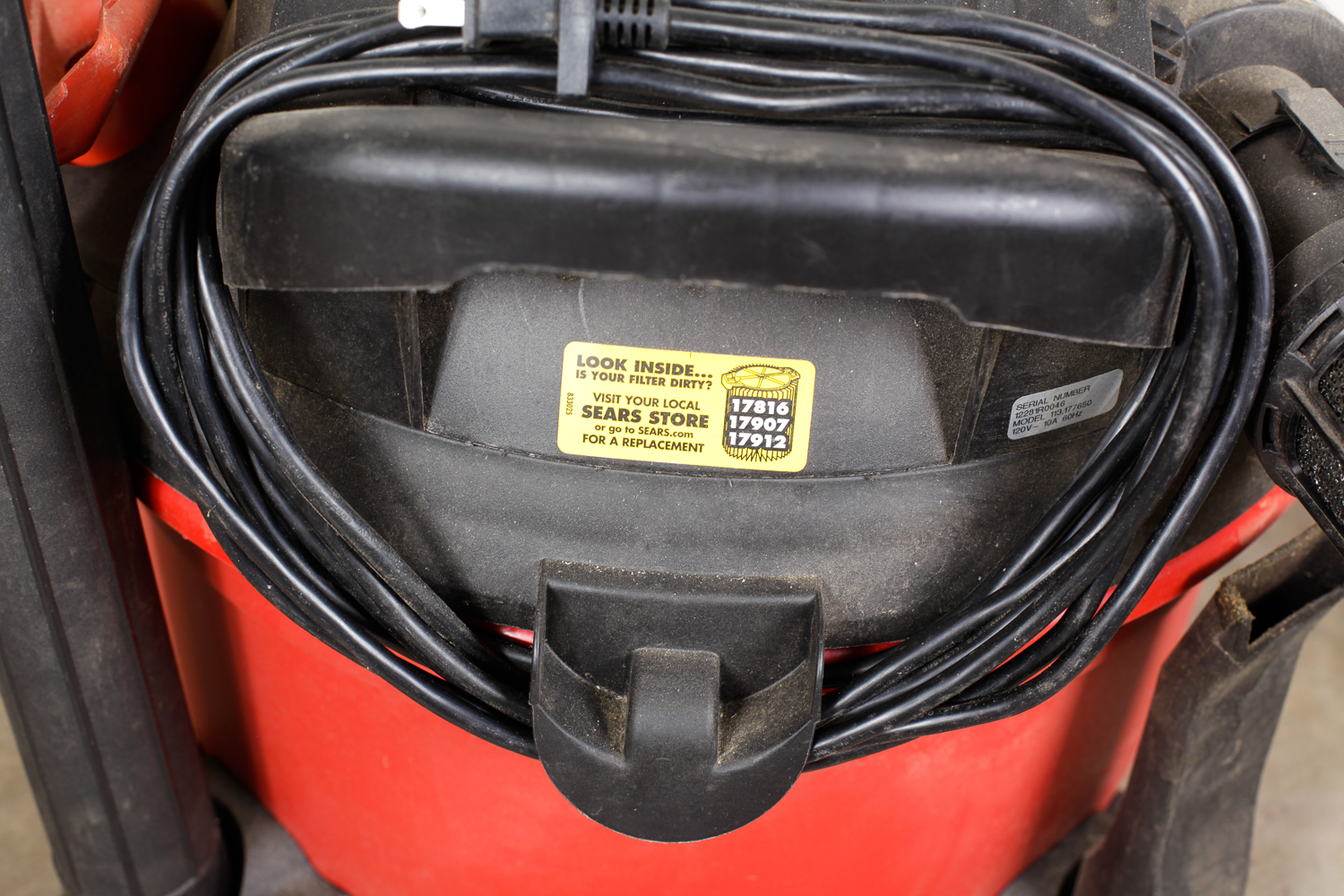 Craftsman 12 Gallon Wet/Dry Vacuum with Attachments