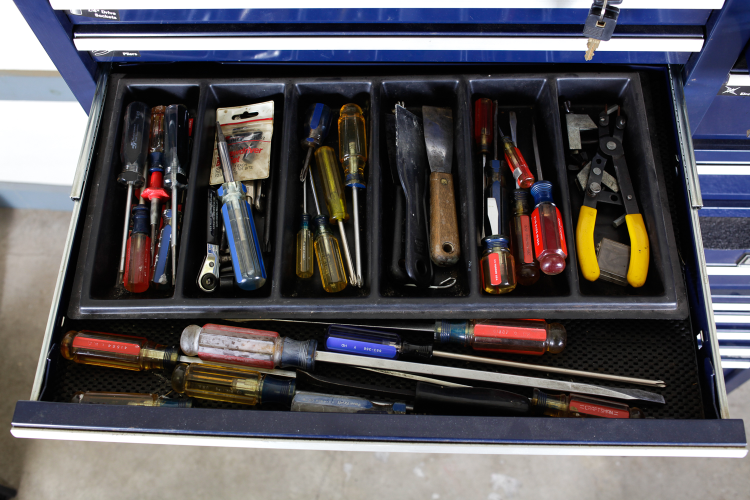 Craftsman Griplatch Combination Tool Chest with Cover and Tools