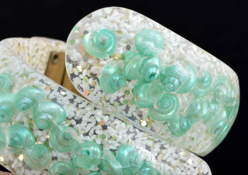 Confetti Lucite Clamper with Blue Shells