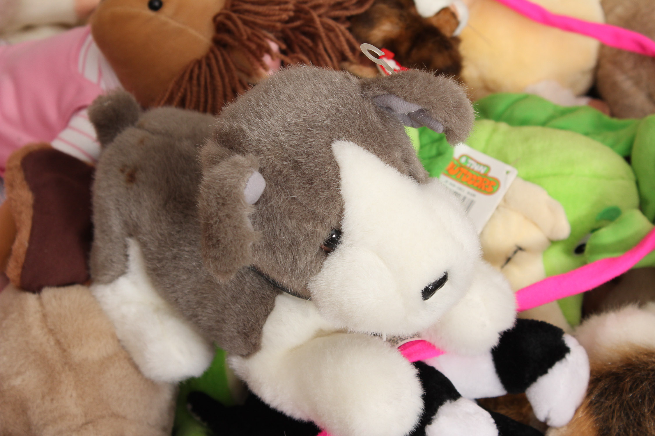 Generous Lot of Vintage Stuffed Animals