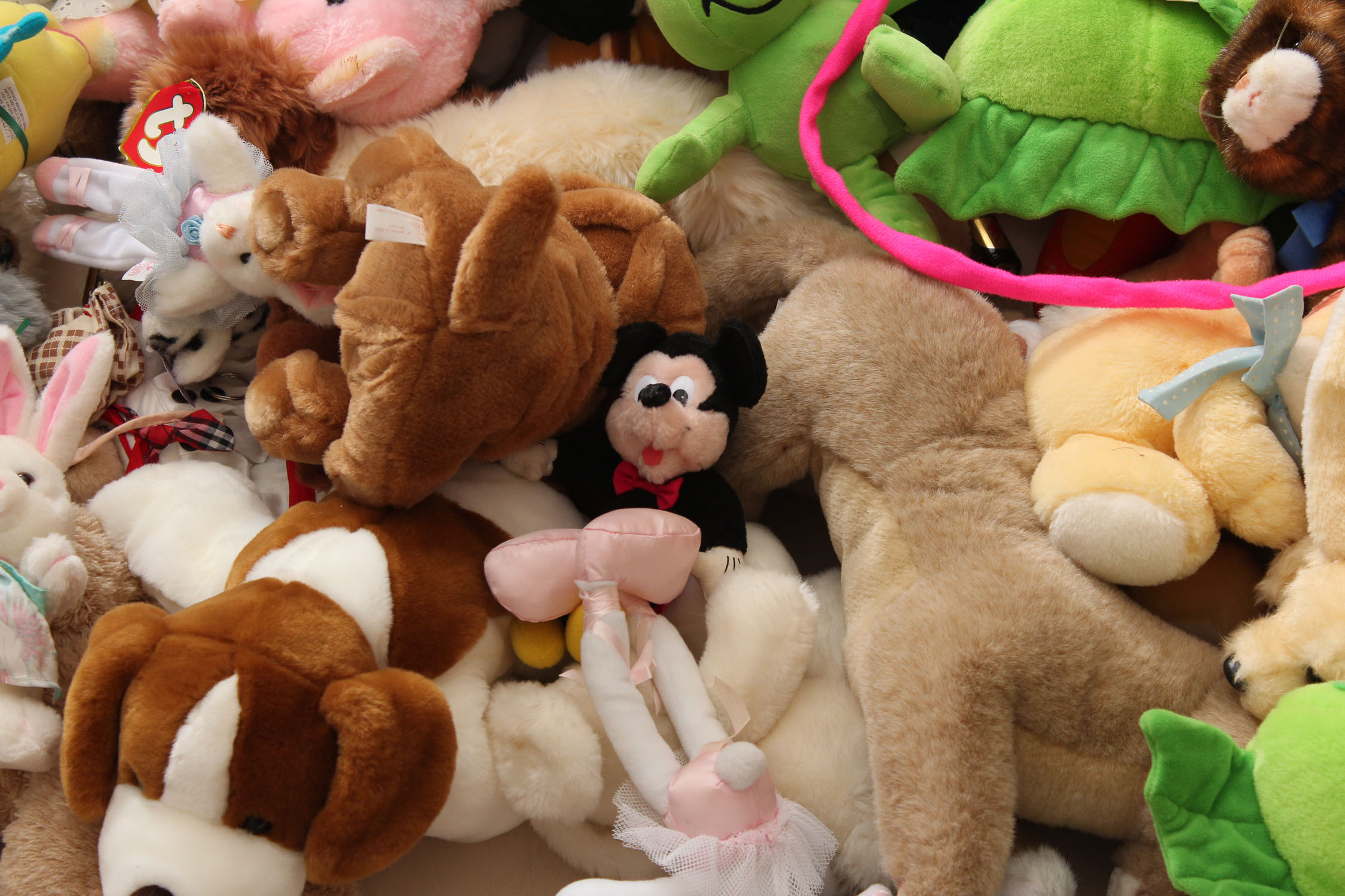 Generous Lot of Vintage Stuffed Animals