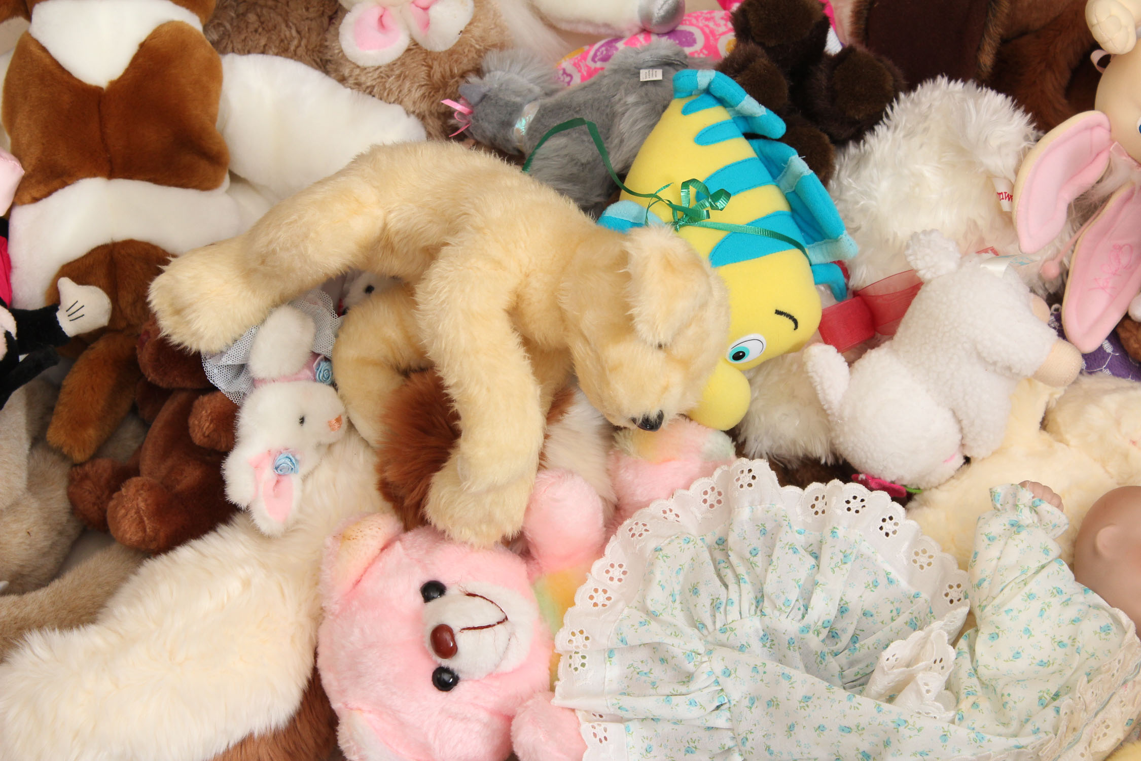 Generous Lot of Vintage Stuffed Animals