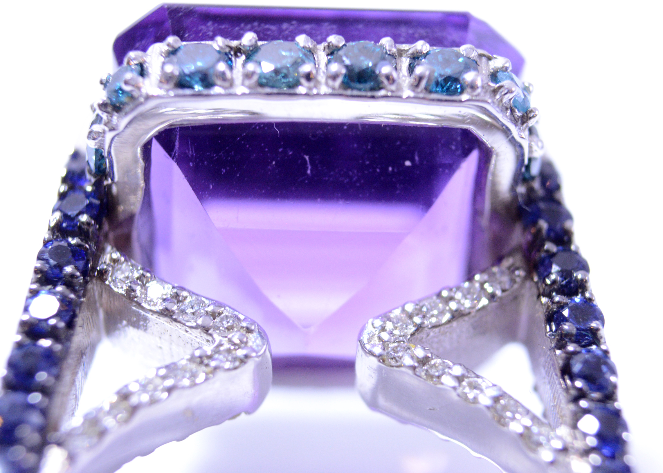 18K White Gold Amethyst and Diamond Ring
