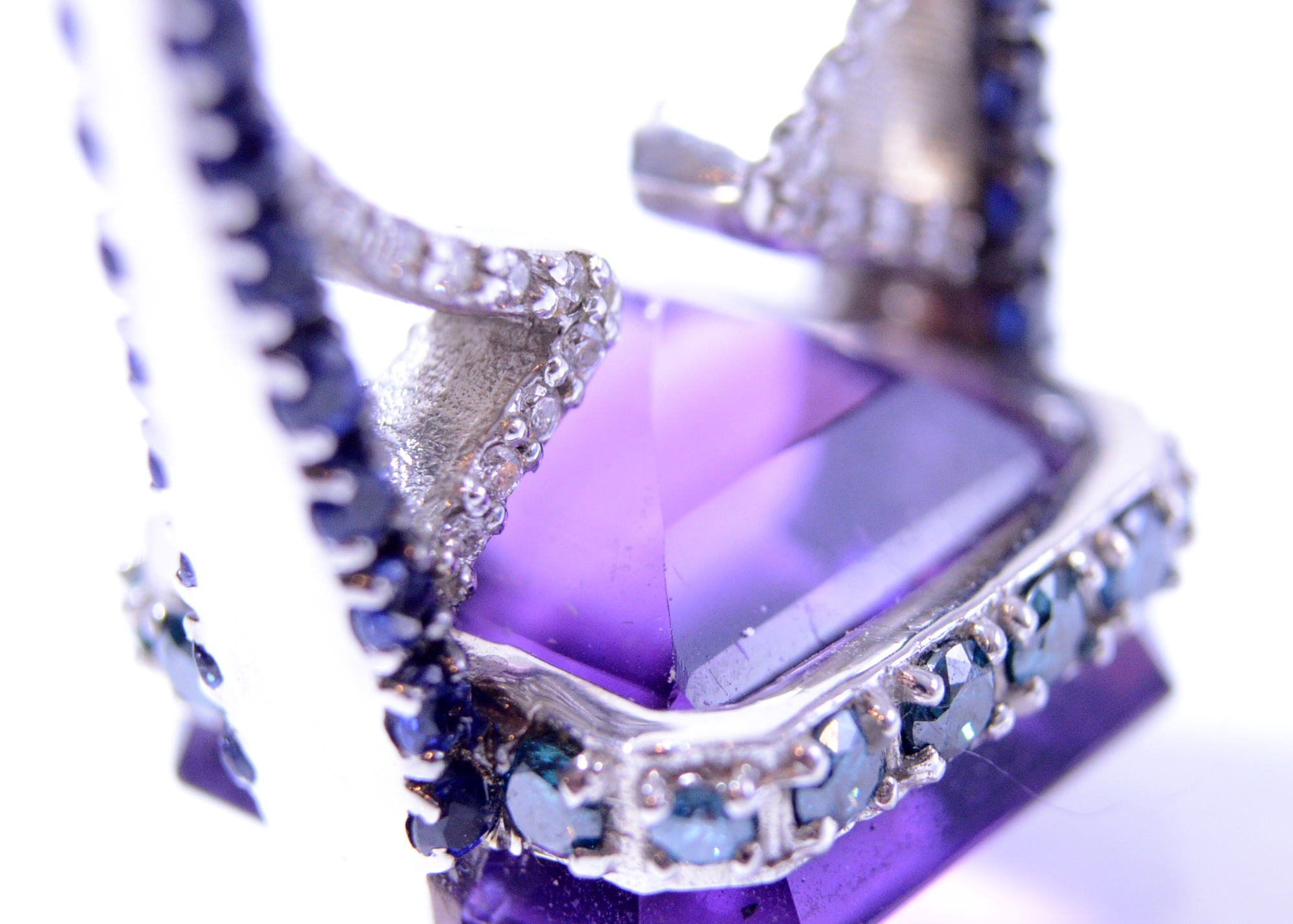 18K White Gold Amethyst and Diamond Ring