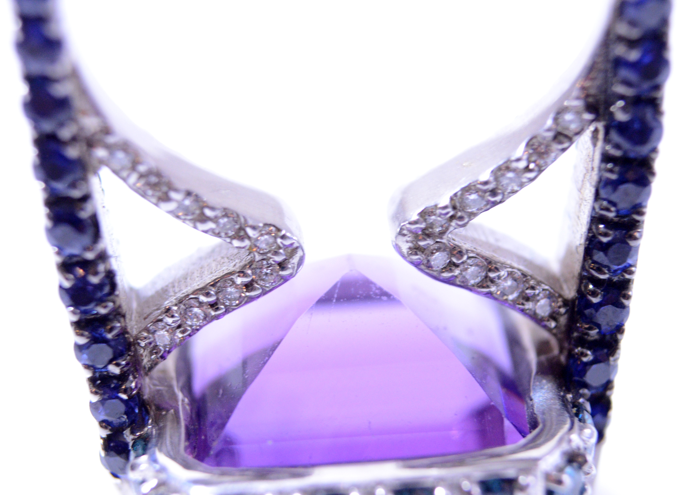 18K White Gold Amethyst and Diamond Ring