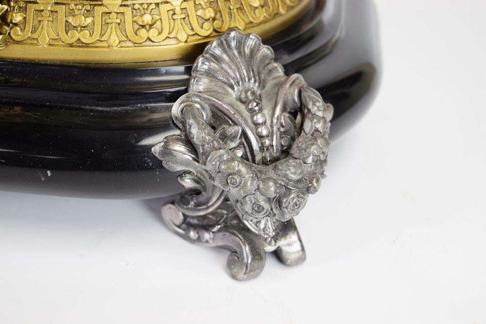 Ansonia "Virginia & Group" #1121 Clock, Circa 1904