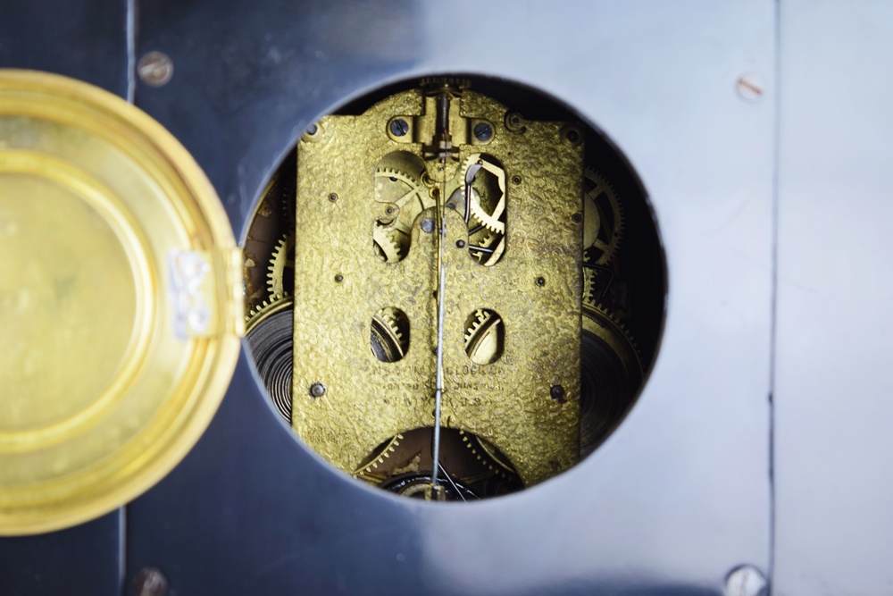 Ansonia "Virginia & Group" #1121 Clock, Circa 1904