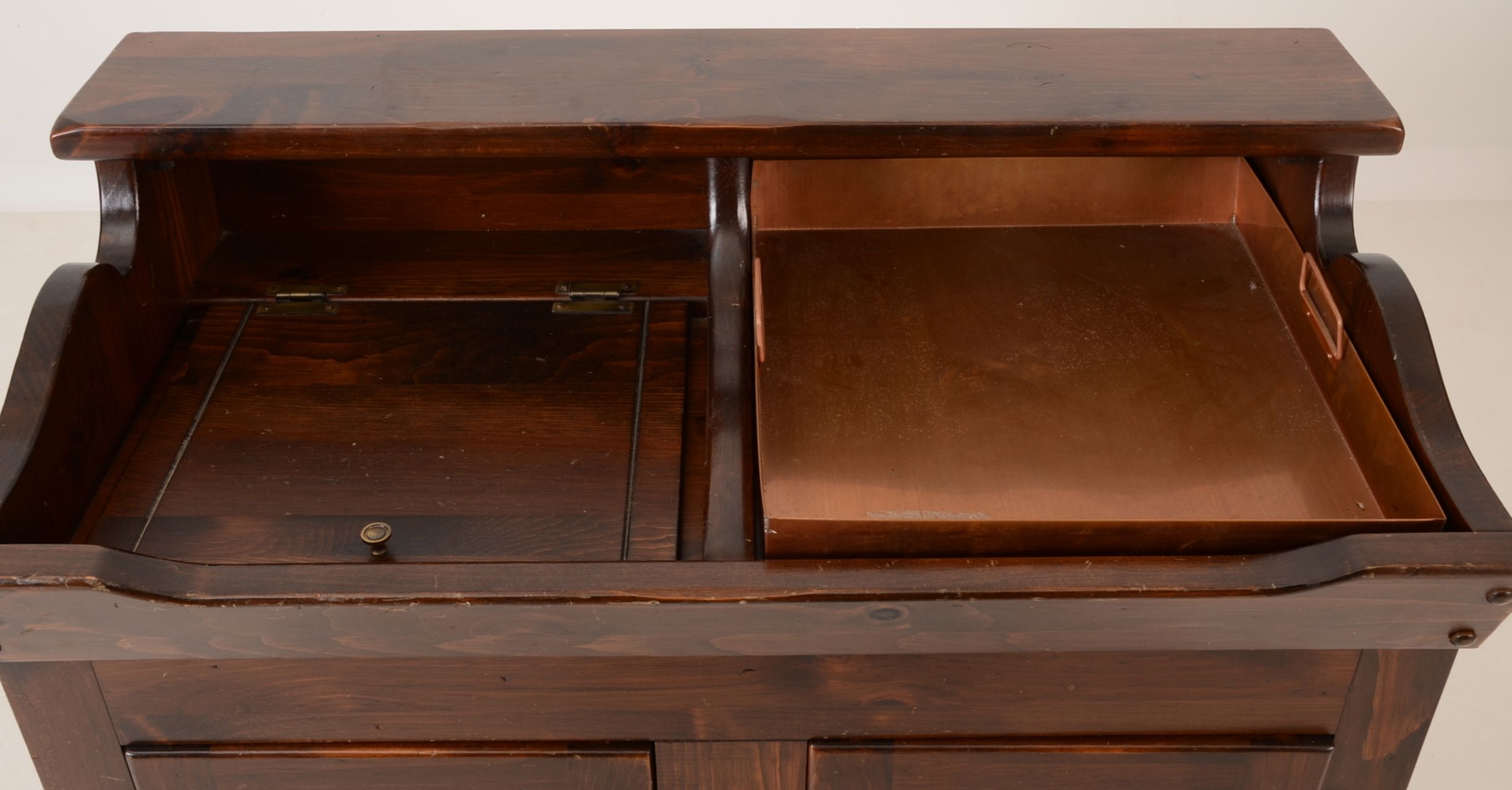 Ethan Allen Pine Dry Sink Bar