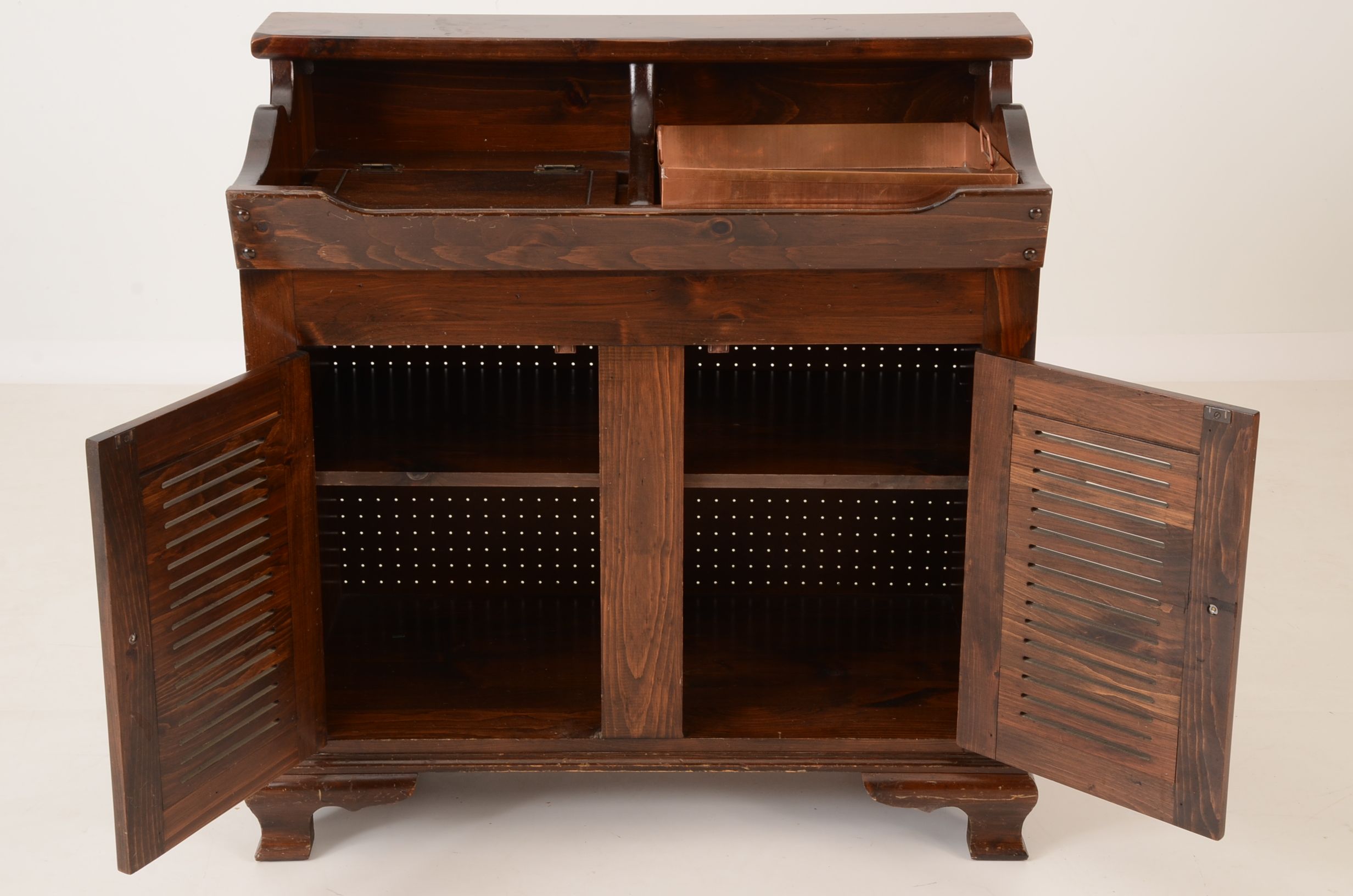 Ethan Allen Pine Dry Sink Bar