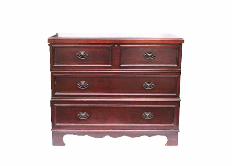 Circa 1940s Ed. Roos 'Sweetheart' Cedar Chest