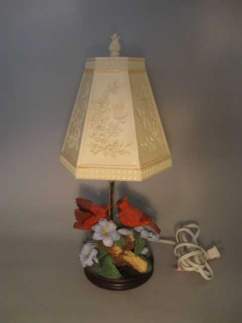Vintage Cardinal Table Lamp