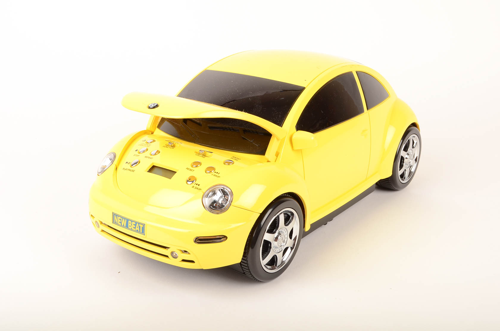 Sharper Image VW Beetle CD Player and Tuner