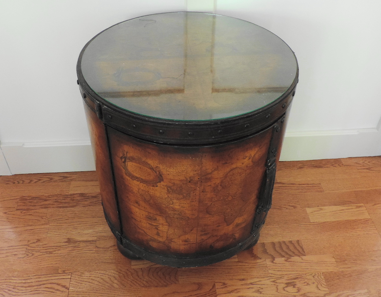 Barrel Style Side Table With Storage