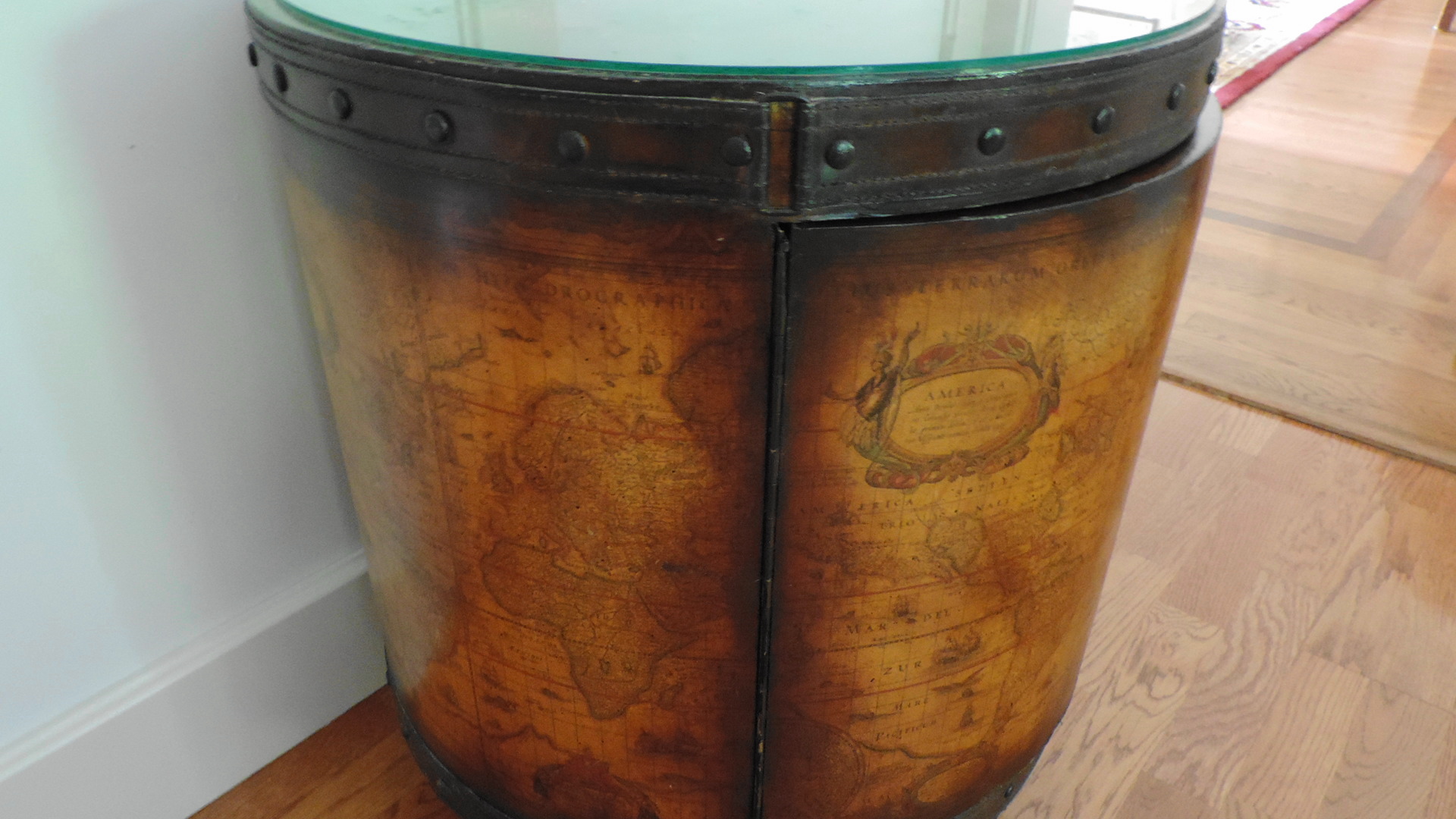 Barrel Style Side Table With Storage