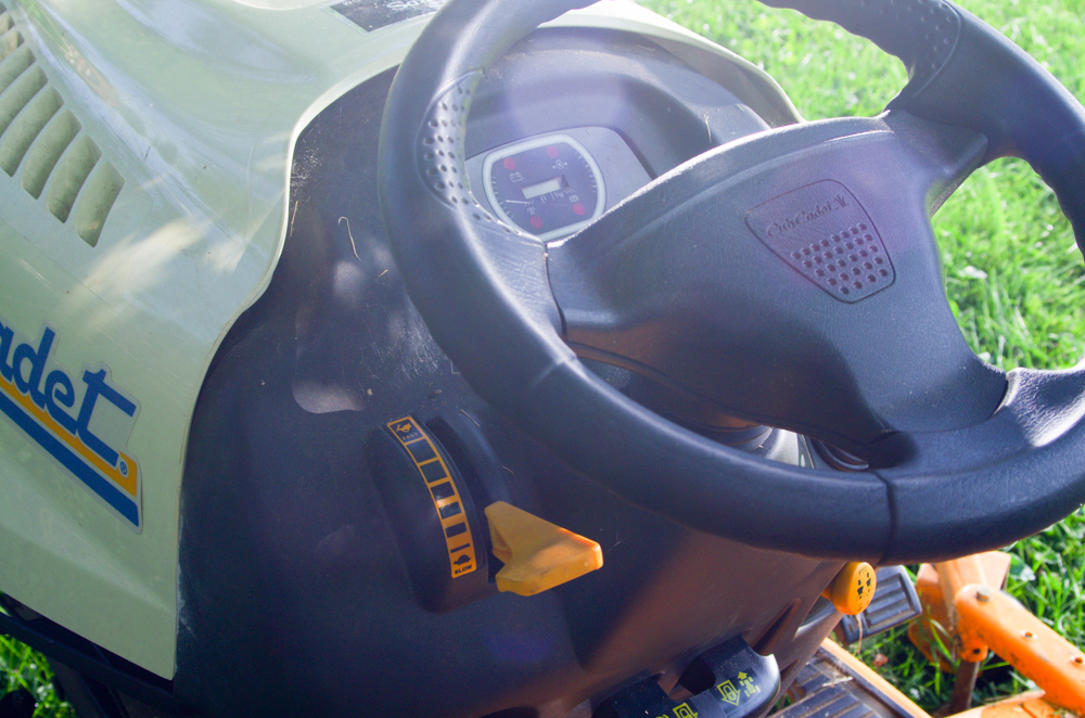 Cub Cadet GT2554 Garden Tractor