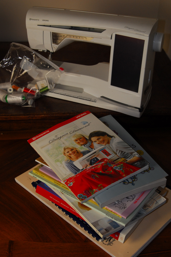 Viking Husquvarna Sewing Machine