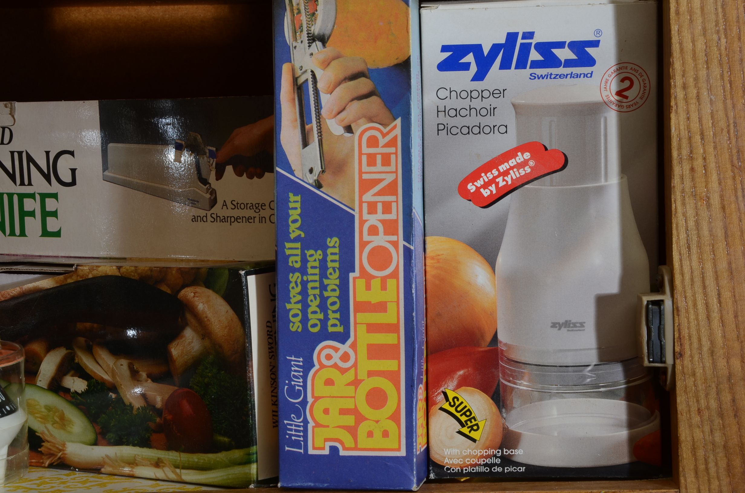 Appliance and Kitchen Lot