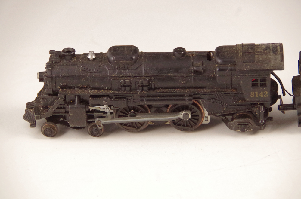Lionel Locomotive 8142 and Tender