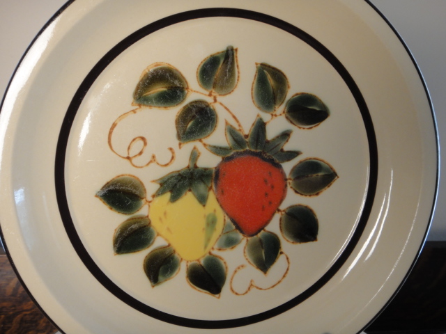 Vintage Sears #4112 Strawberry Plates