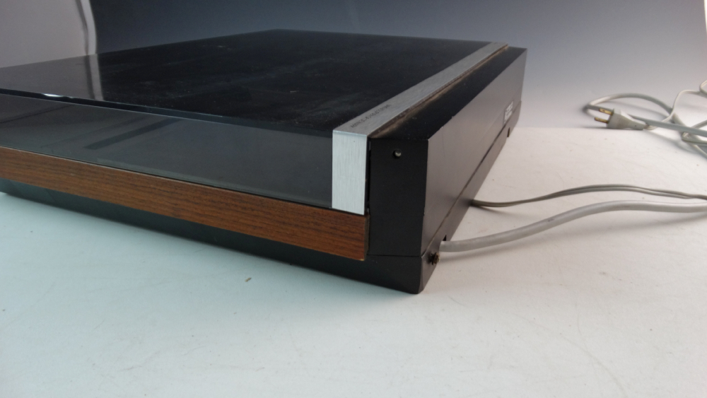 Bang & Olufsen Denmark Turntable Beogram 4002