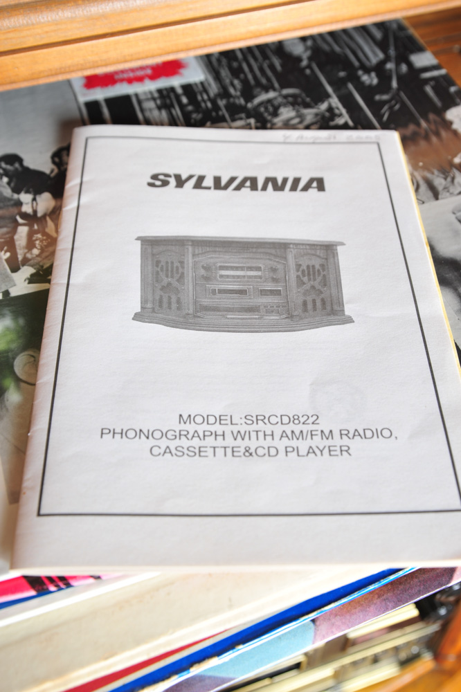 Sylvania Phonograph, Radio, Cassette, and Compact Disc Player