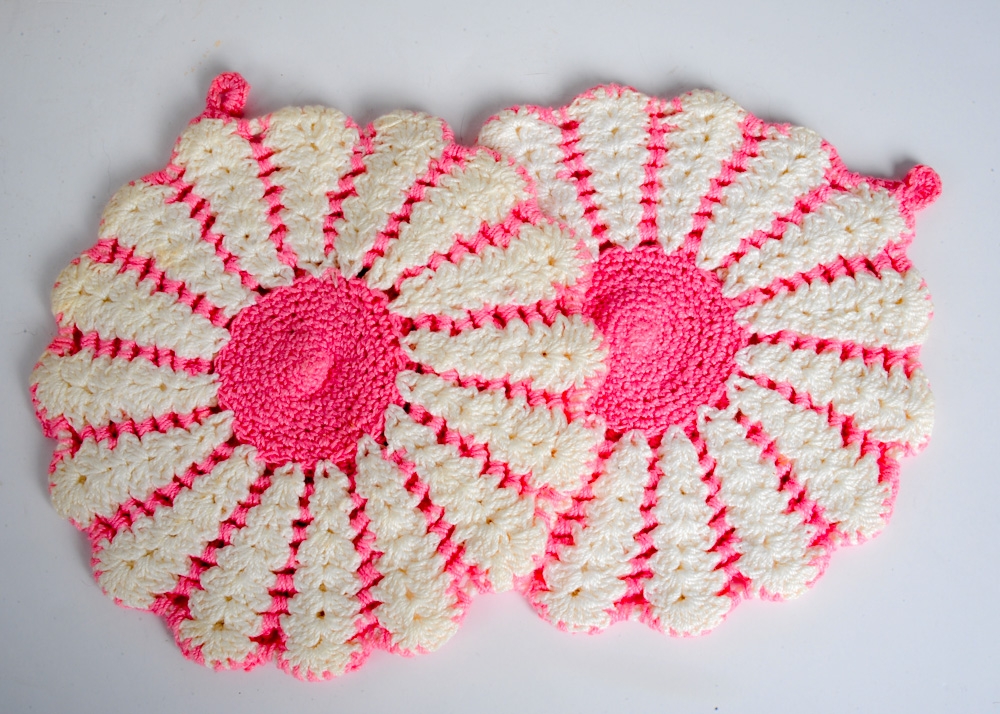 Collectin of Vintage Linens & Aprons and More