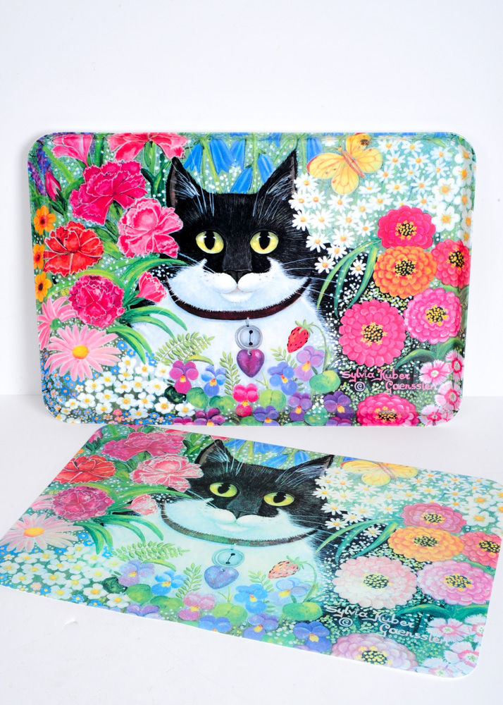 Collectin of Vintage Linens & Aprons and More