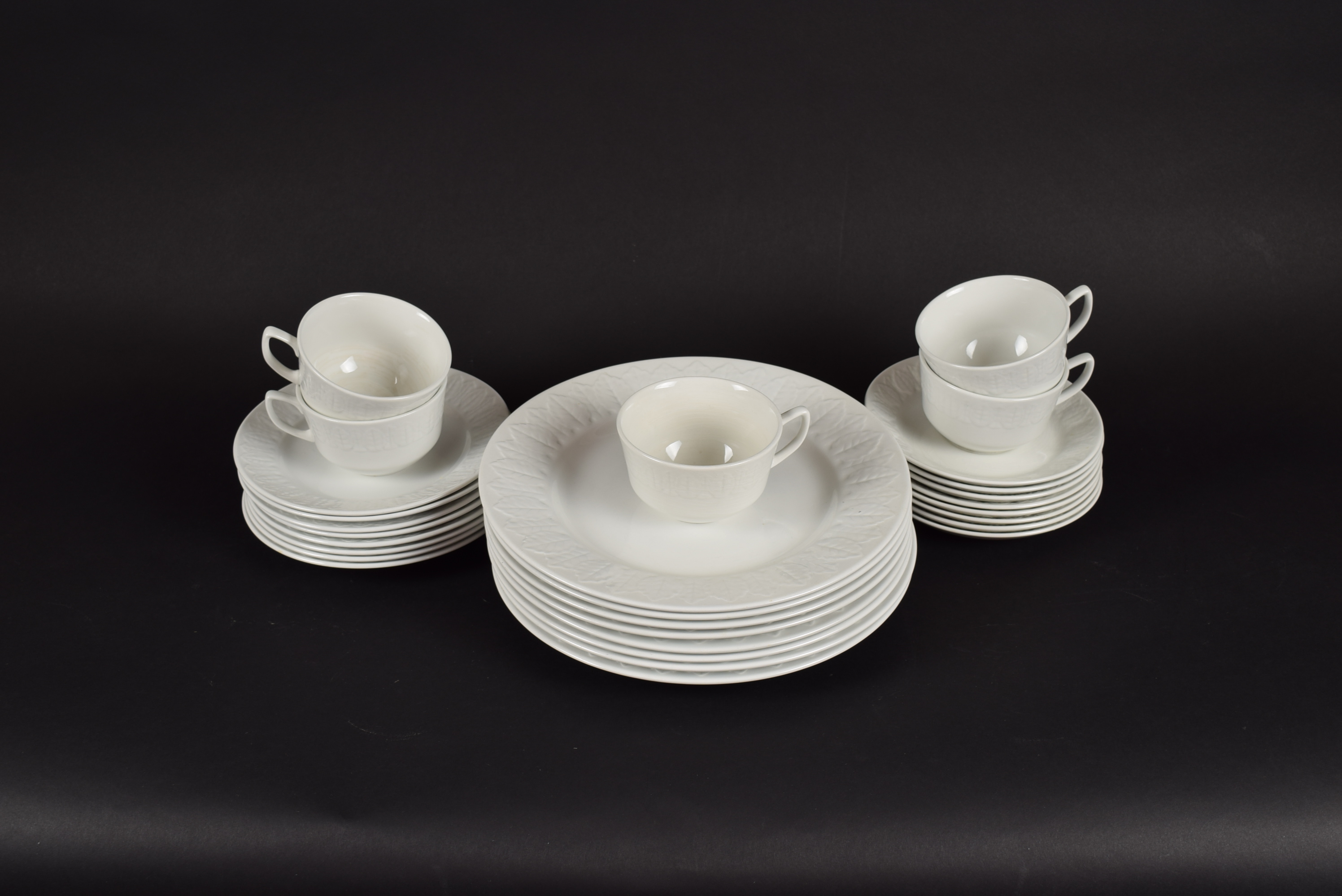 Pontesa Ironstone Chinamoda Dinnerware