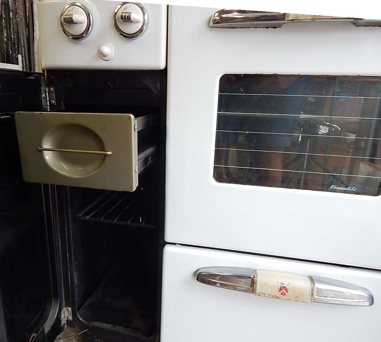 1952 Tappan White Porcelain Stove