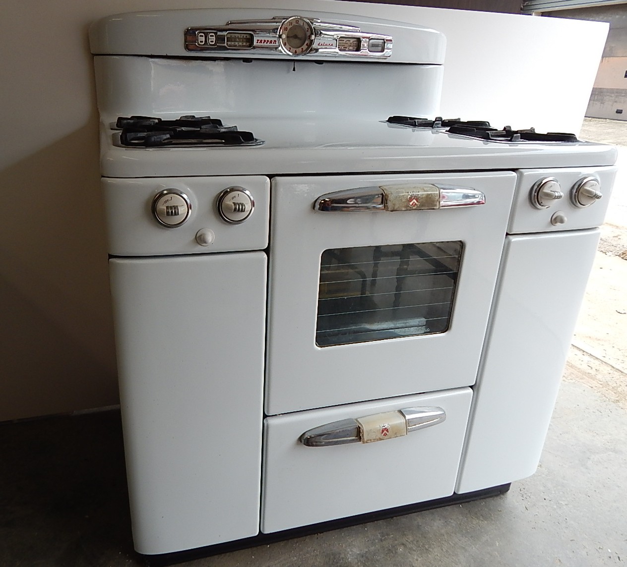 1952 Tappan White Porcelain Stove