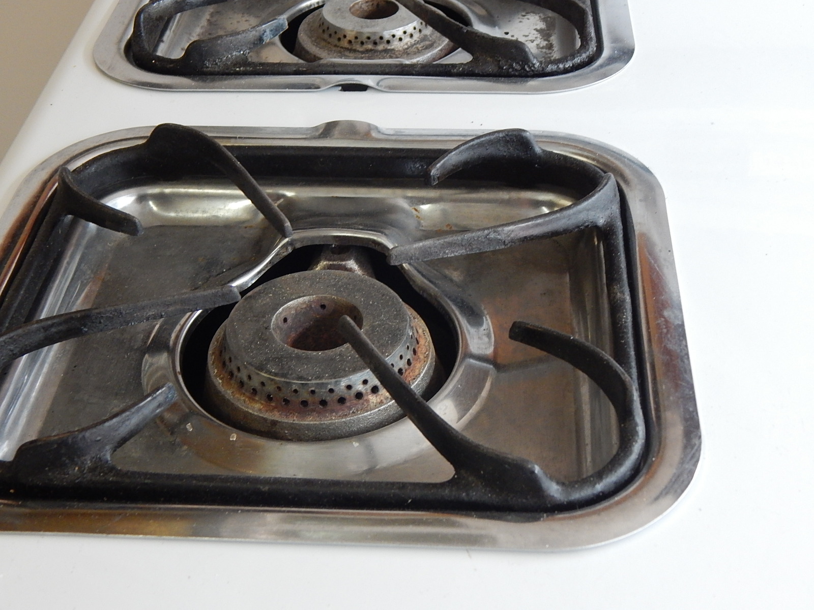 1952 Tappan White Porcelain Stove