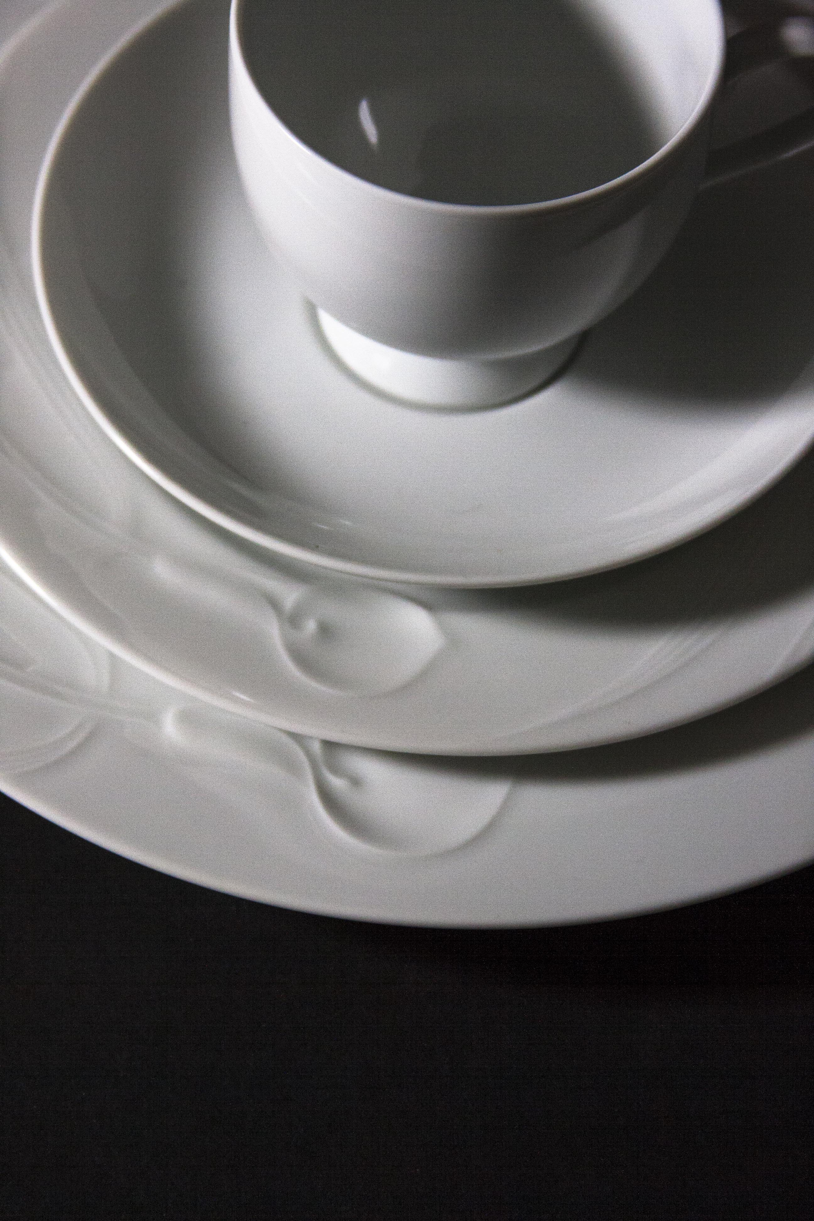 Mikasa Calla Lily China and Oneida Flatware